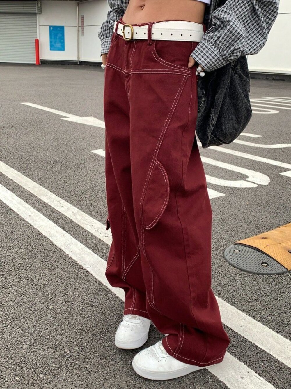 Burgundy Casual Women's Loose Fit Cargo Jeans Y2k - Picture 5 of 10
